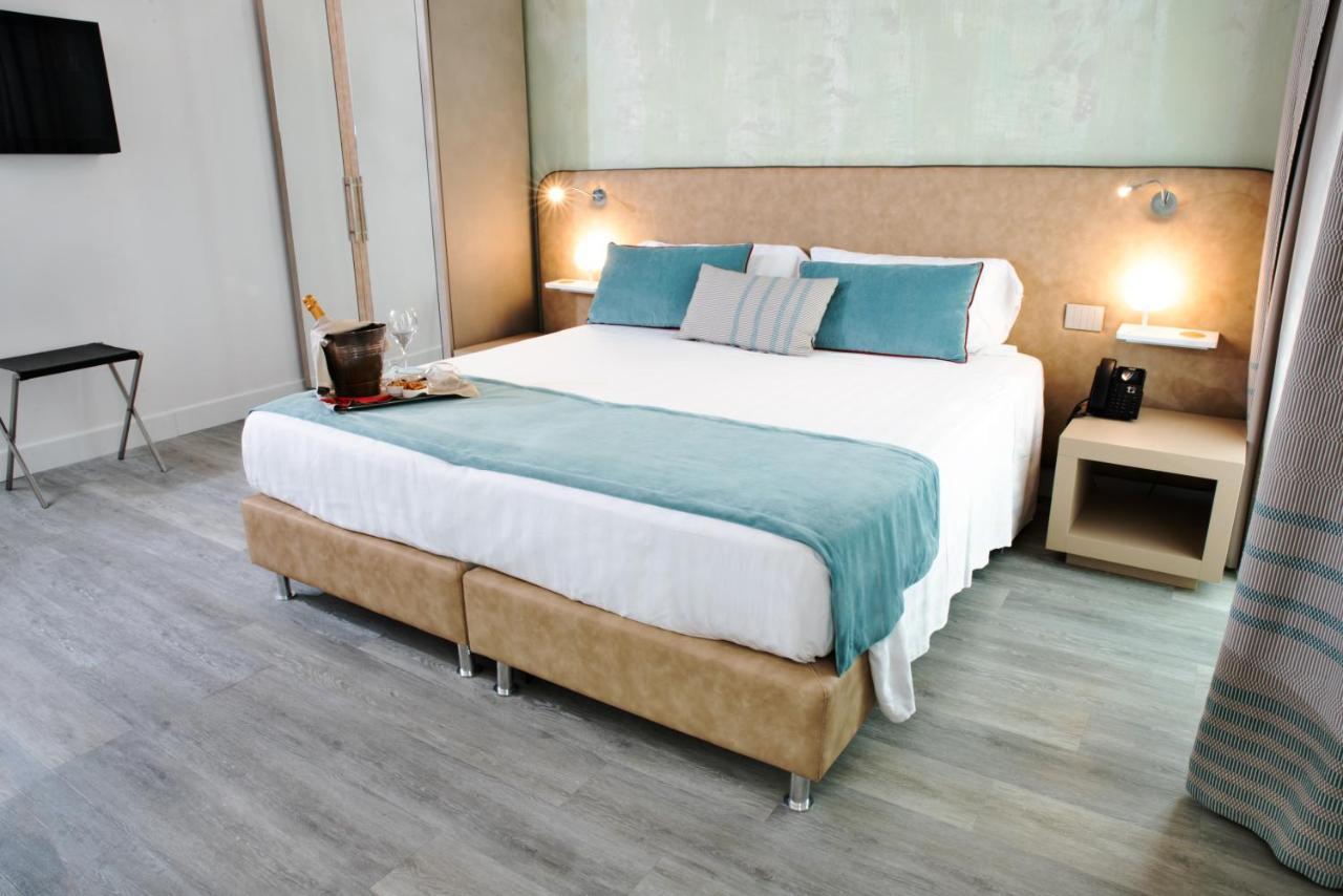 Hotel Italia กาญารี ภายนอก รูปภาพ
