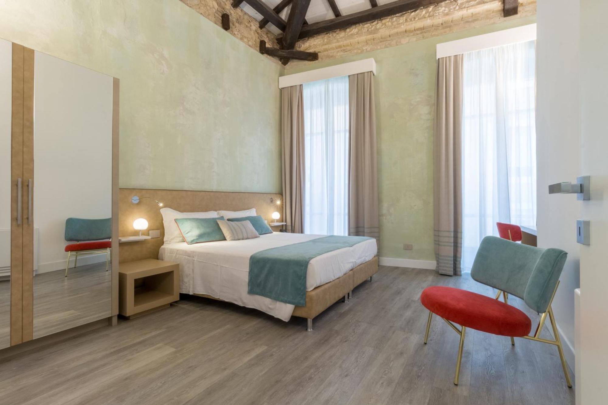 Hotel Italia กาญารี ภายนอก รูปภาพ