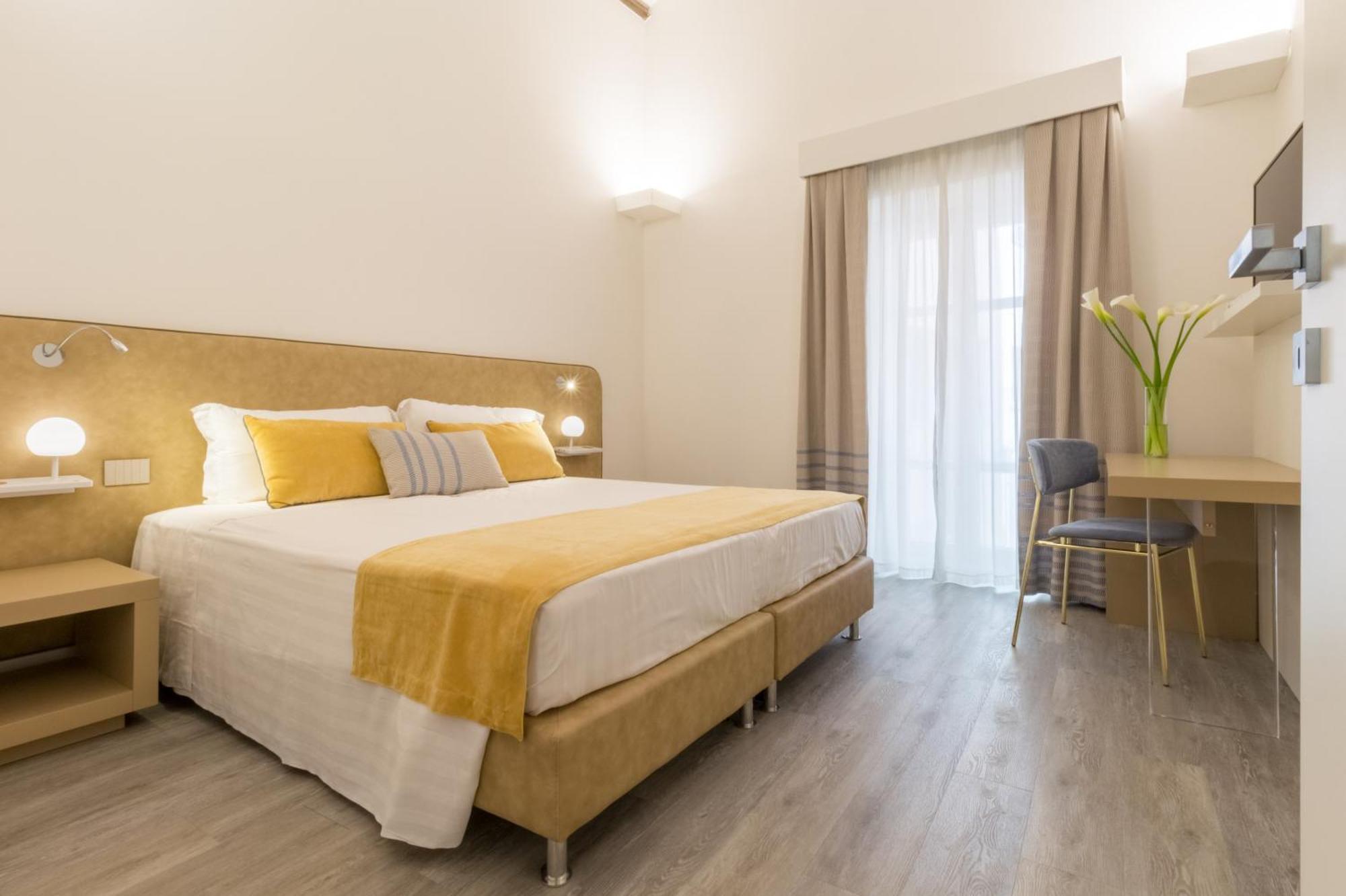 Hotel Italia กาญารี ภายนอก รูปภาพ