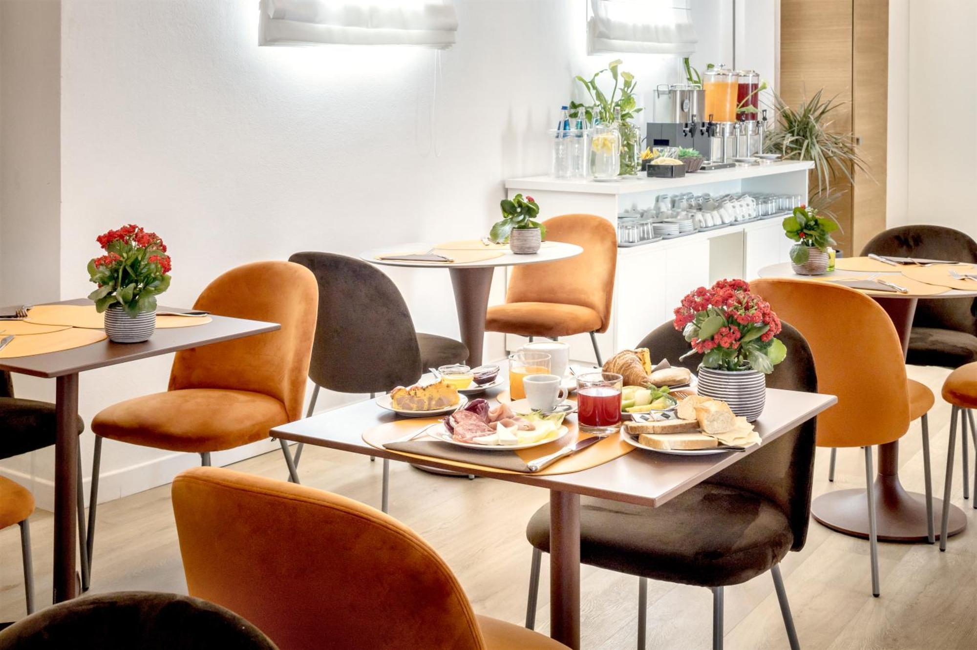 Hotel Italia กาญารี ภายนอก รูปภาพ