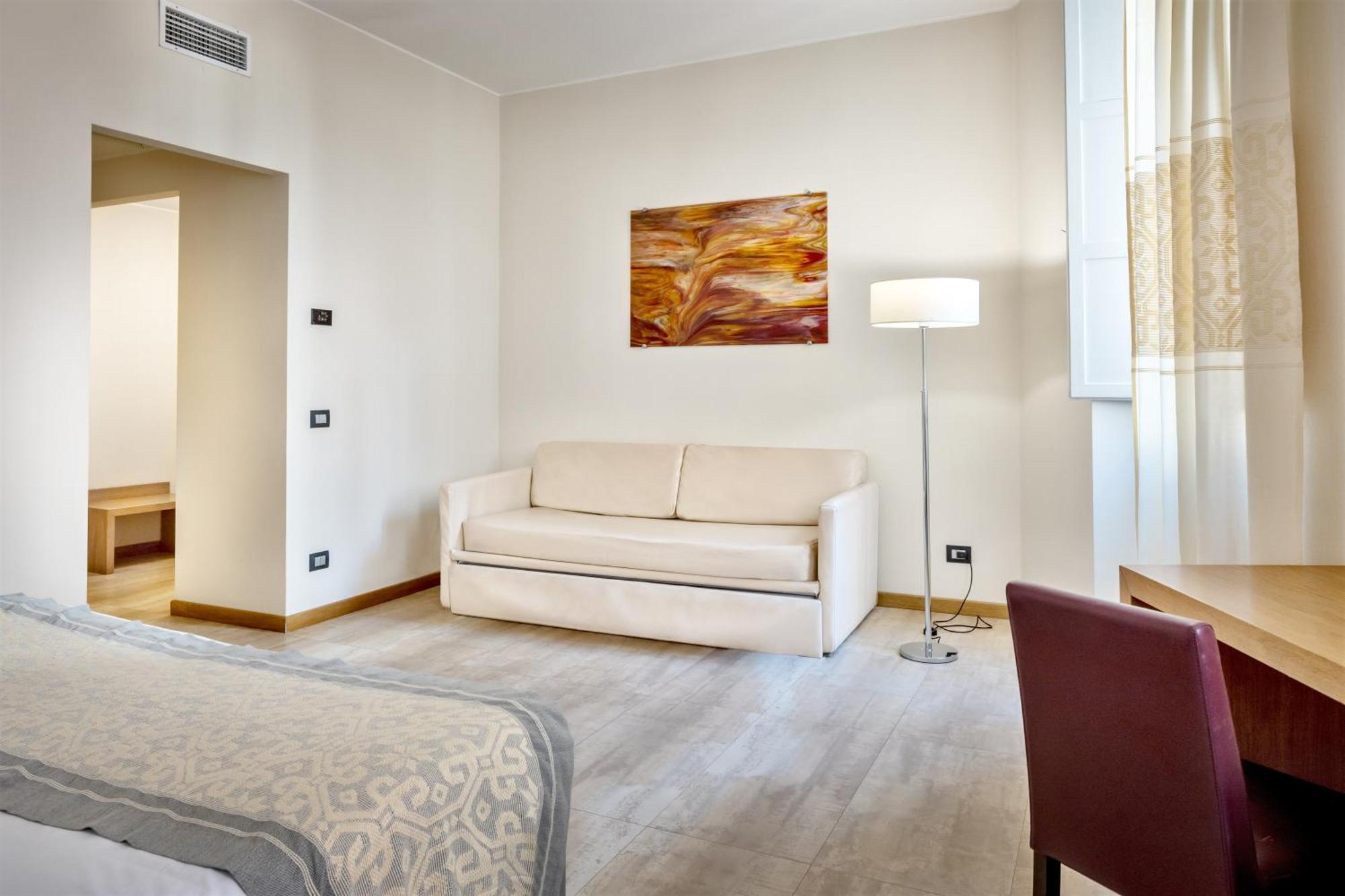 Hotel Italia กาญารี ภายนอก รูปภาพ