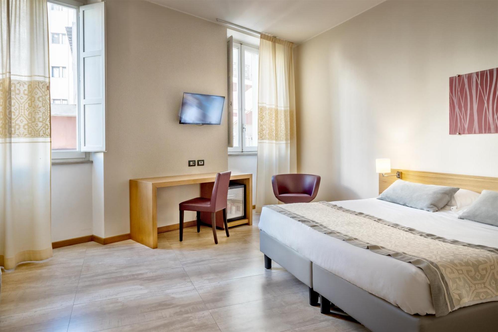 Hotel Italia กาญารี ภายนอก รูปภาพ