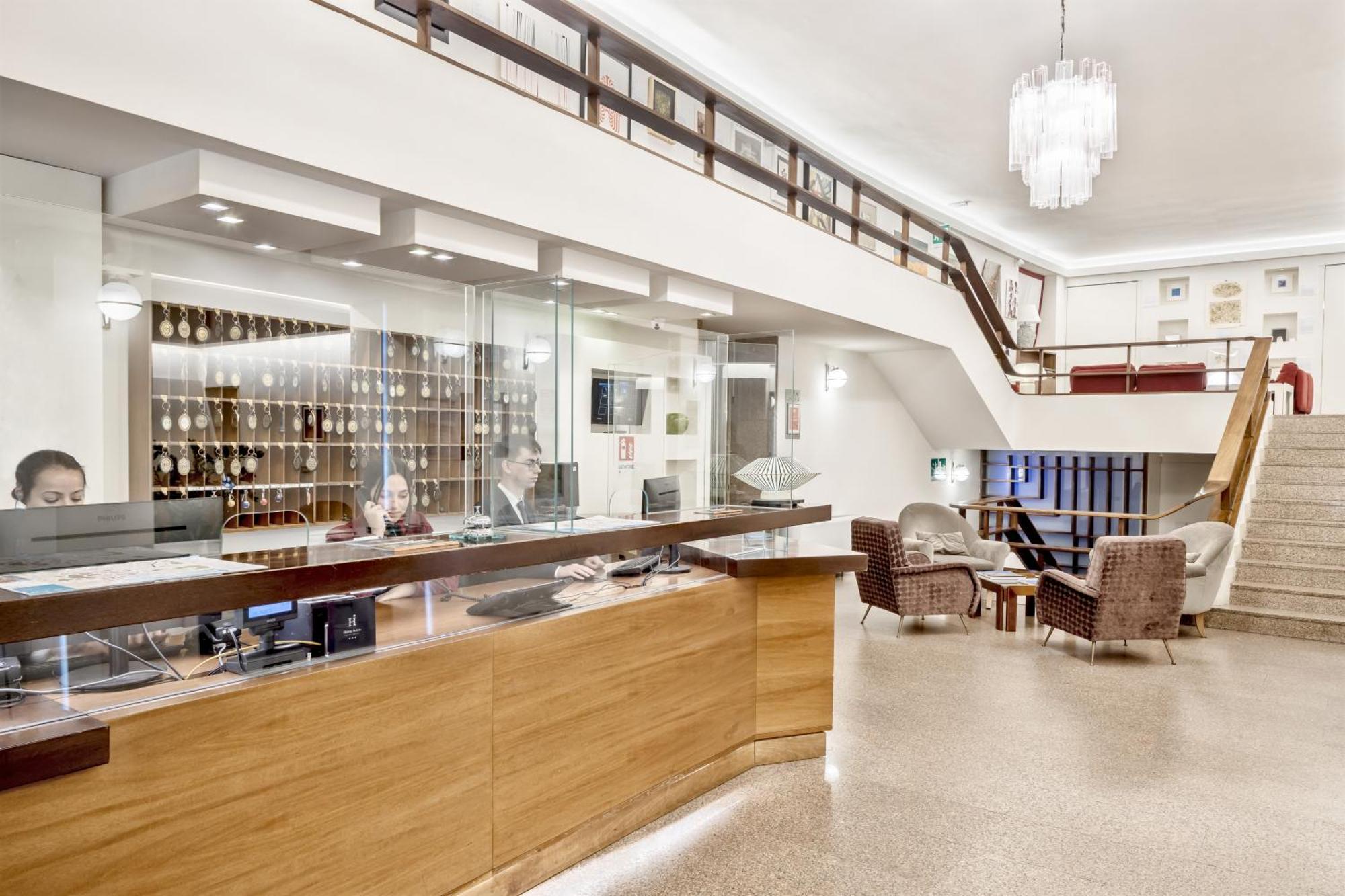 Hotel Italia กาญารี ภายนอก รูปภาพ