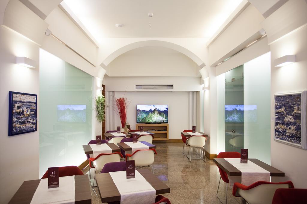 Hotel Italia กาญารี ภายนอก รูปภาพ